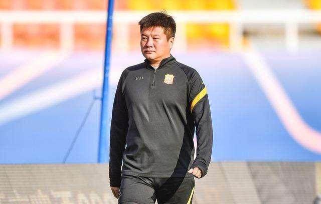 胜败有凭！新帅对决大羽激活全队 萨帅“铁式操作”